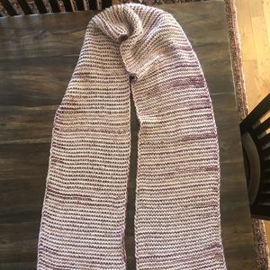 Jessica Simpson scarf